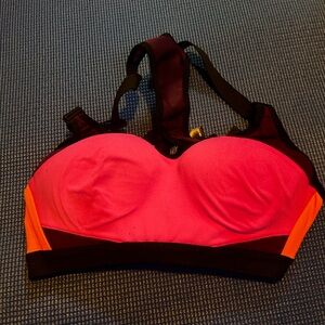 Victoria’s Secret / Victoria Sport 32B Bra